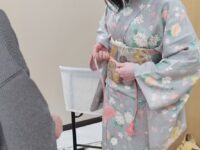 a dressing class to learn how to wear kimono